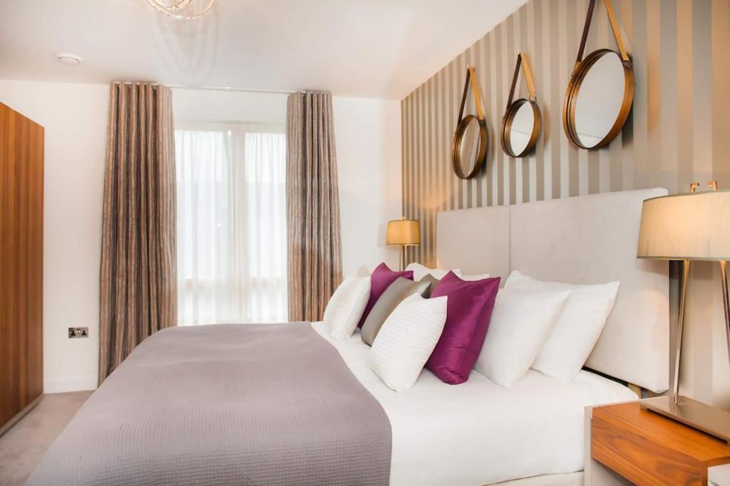 Stylish And Central Two Bedroom & Two Bathroom Apartment With Free Parking Extérieur photo